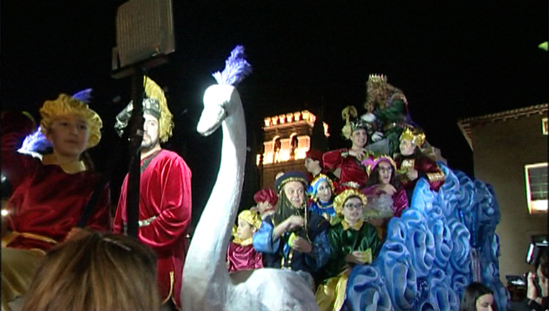 Más de 500 personas participaron en la Cabalgata de Reyes Magos